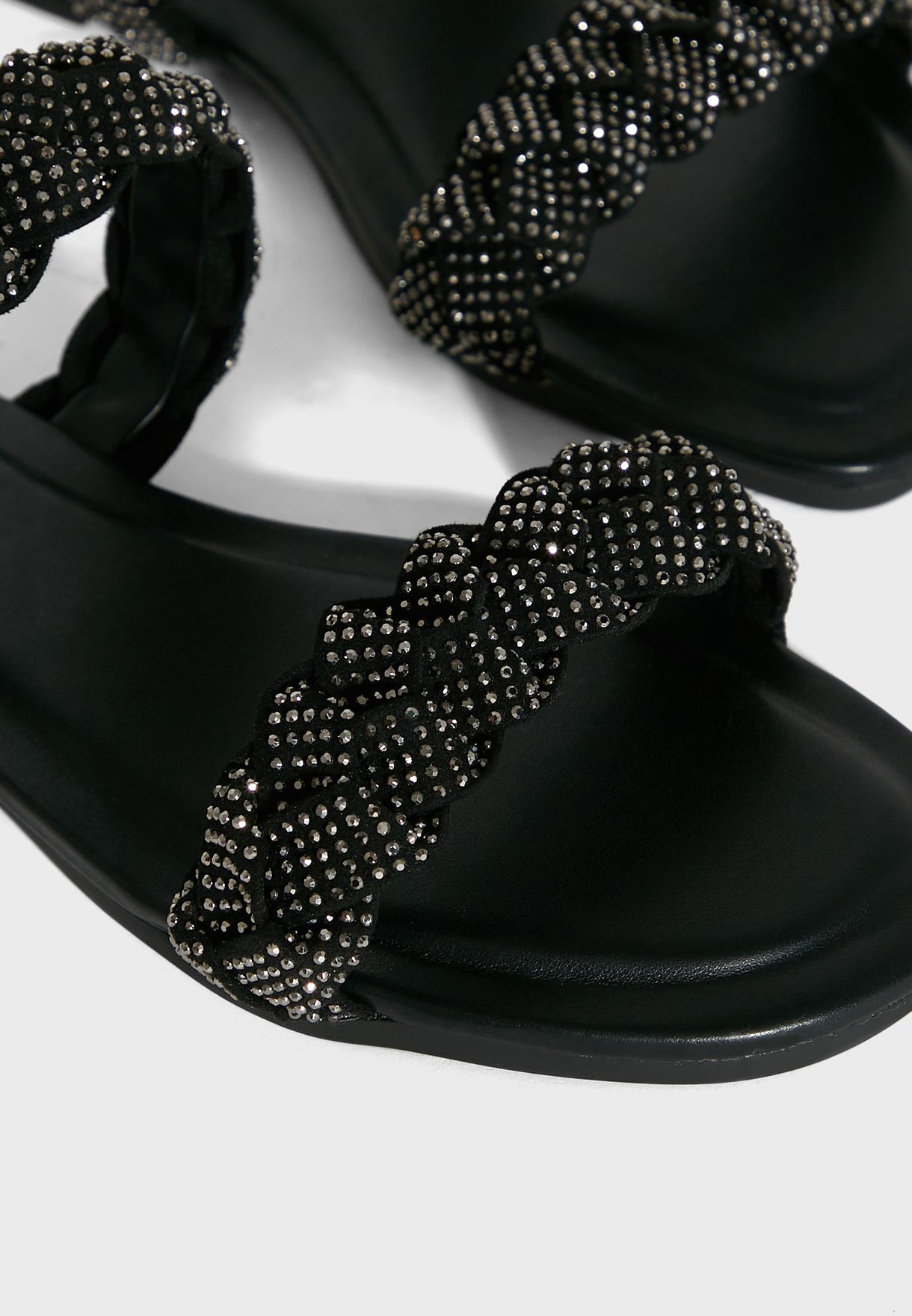 Buy Steve Madden black Cienna Flat Sandals for Women in Dubai, Abu Dhabi