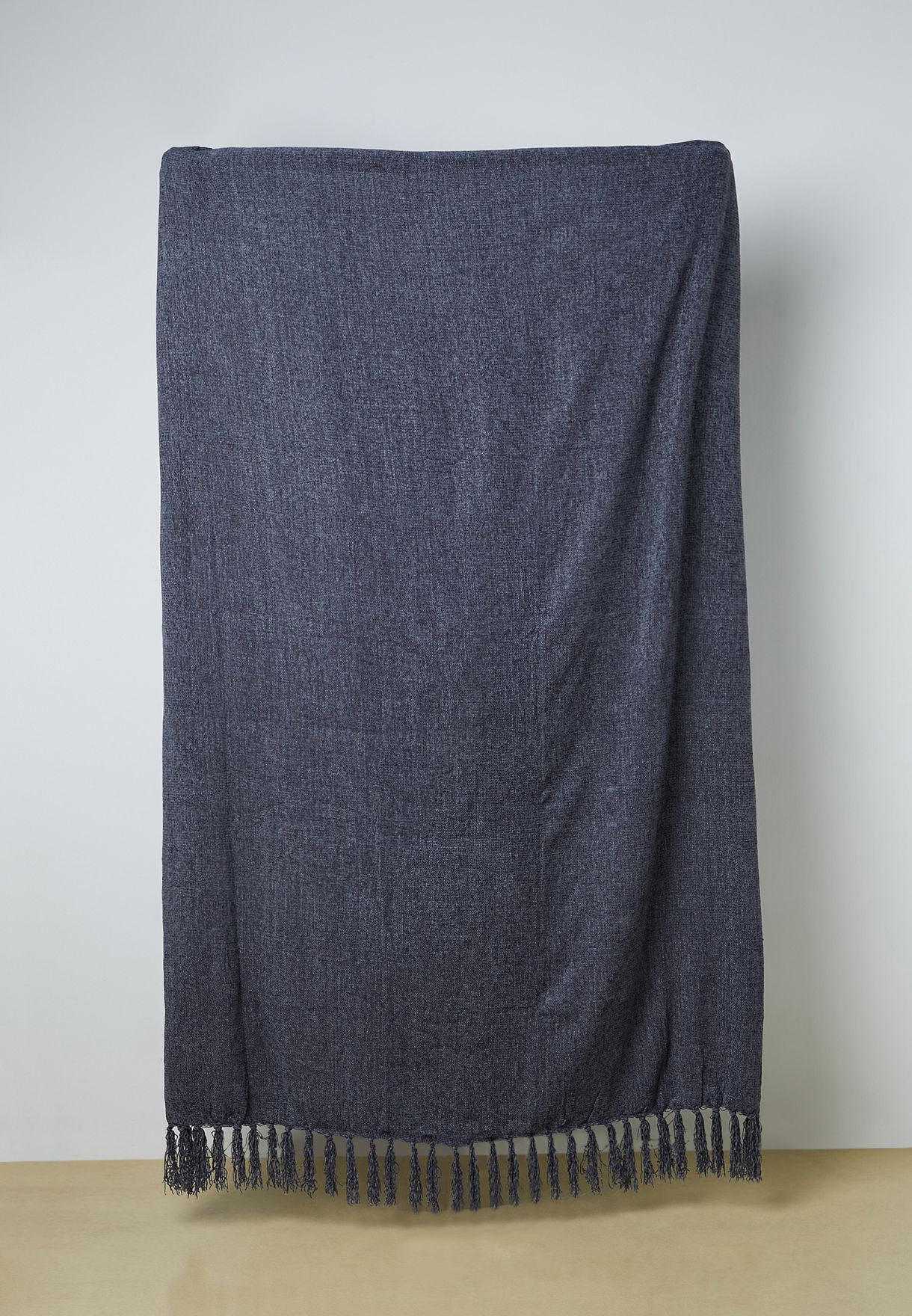بطانية مزينة بشراشيب 130 × 190 سم