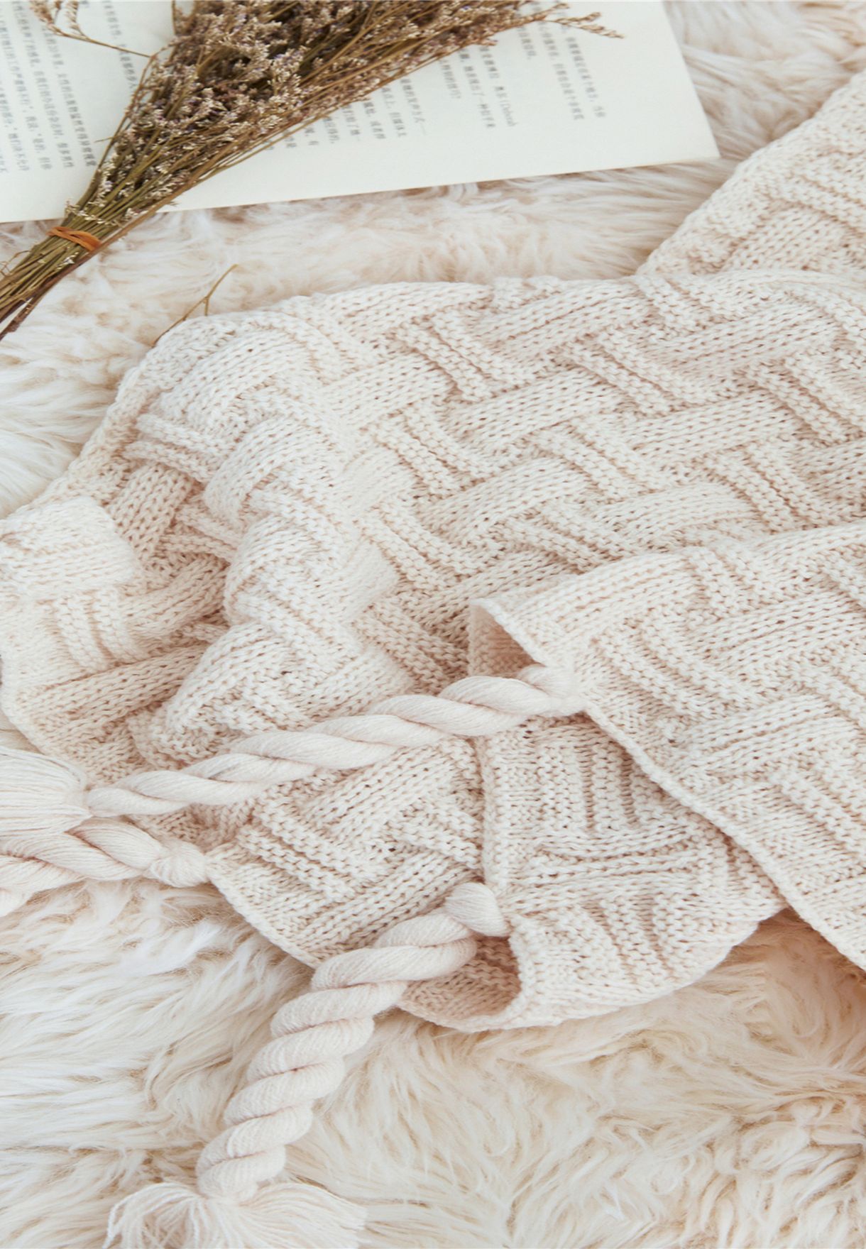 Knitted Tassel Blanket 130 X 160Cm