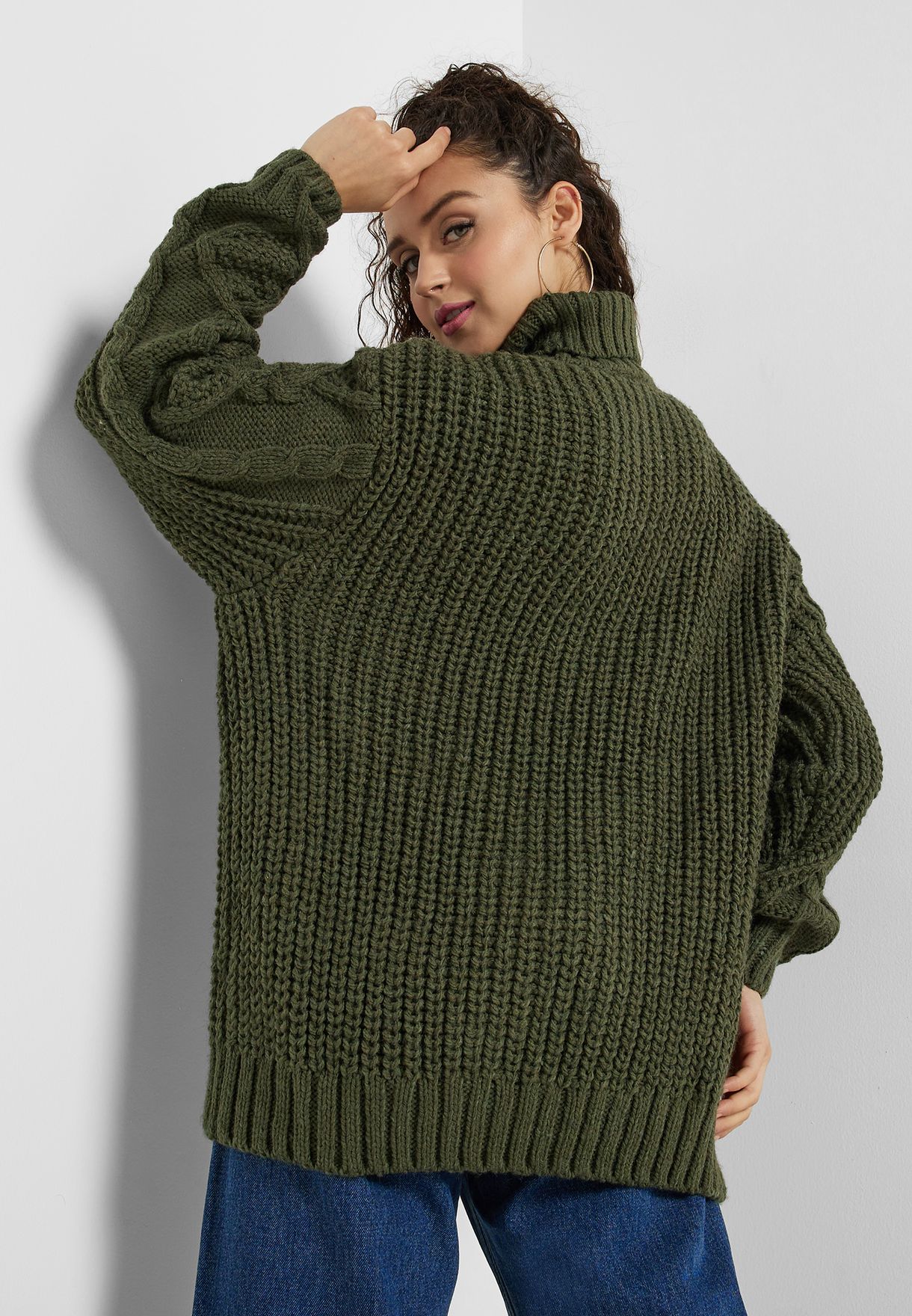 Turtle Neck Knitted Sweater