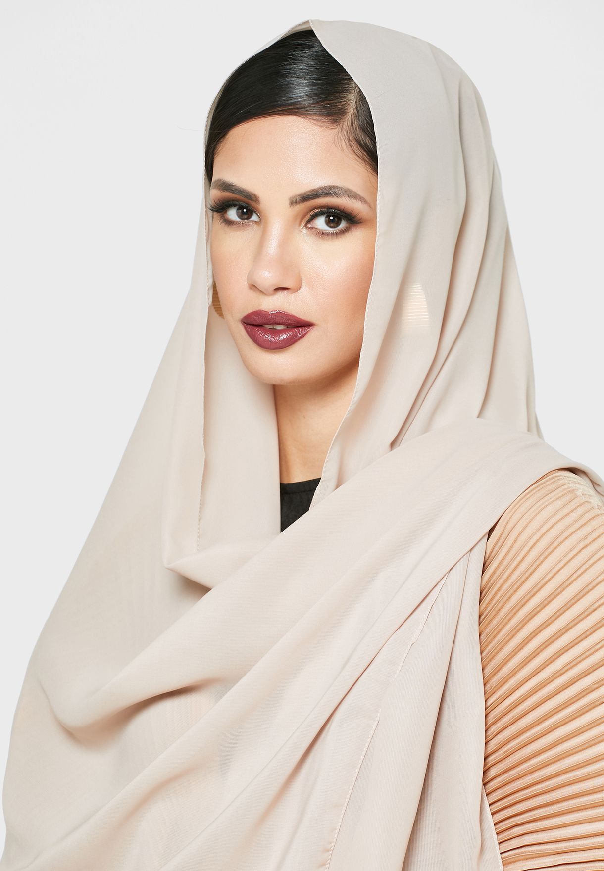 عباية بكسرات