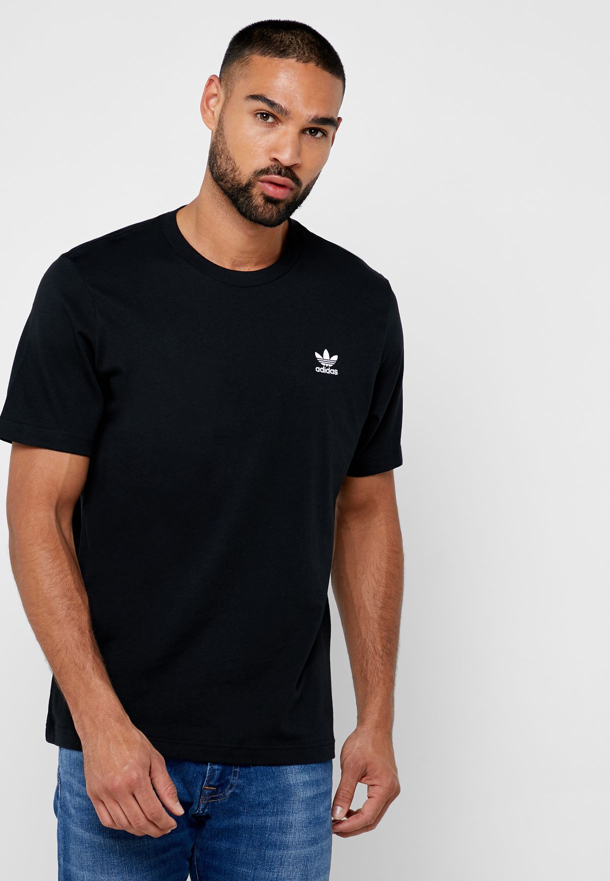 Buy adidas Originals black Essential T-Shirt for Men in MENA, Worldwide |  DV1577