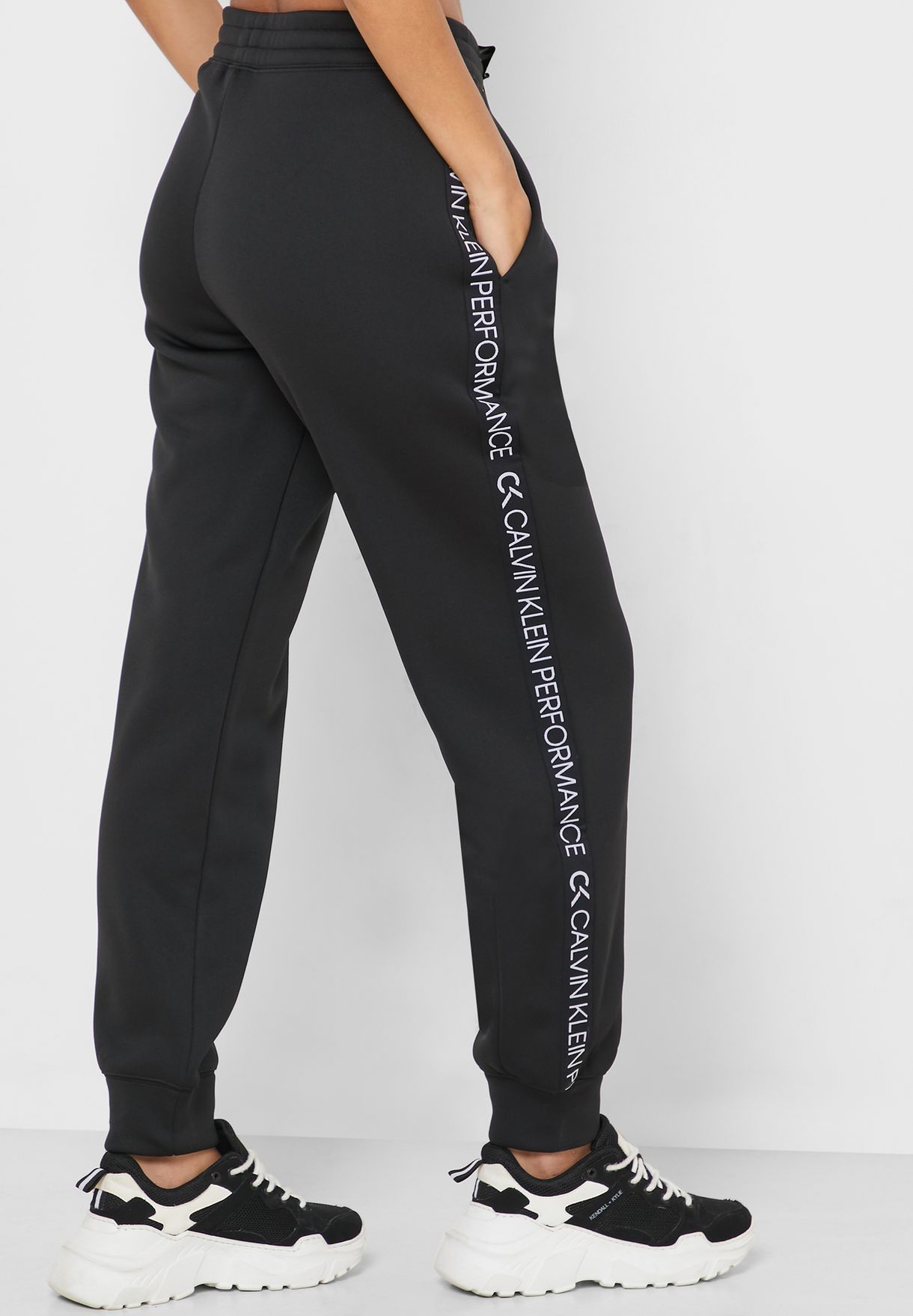 Buy Calvin Klein Performance black Essential Knit Sweatpants for Women in  MENA, Worldwide