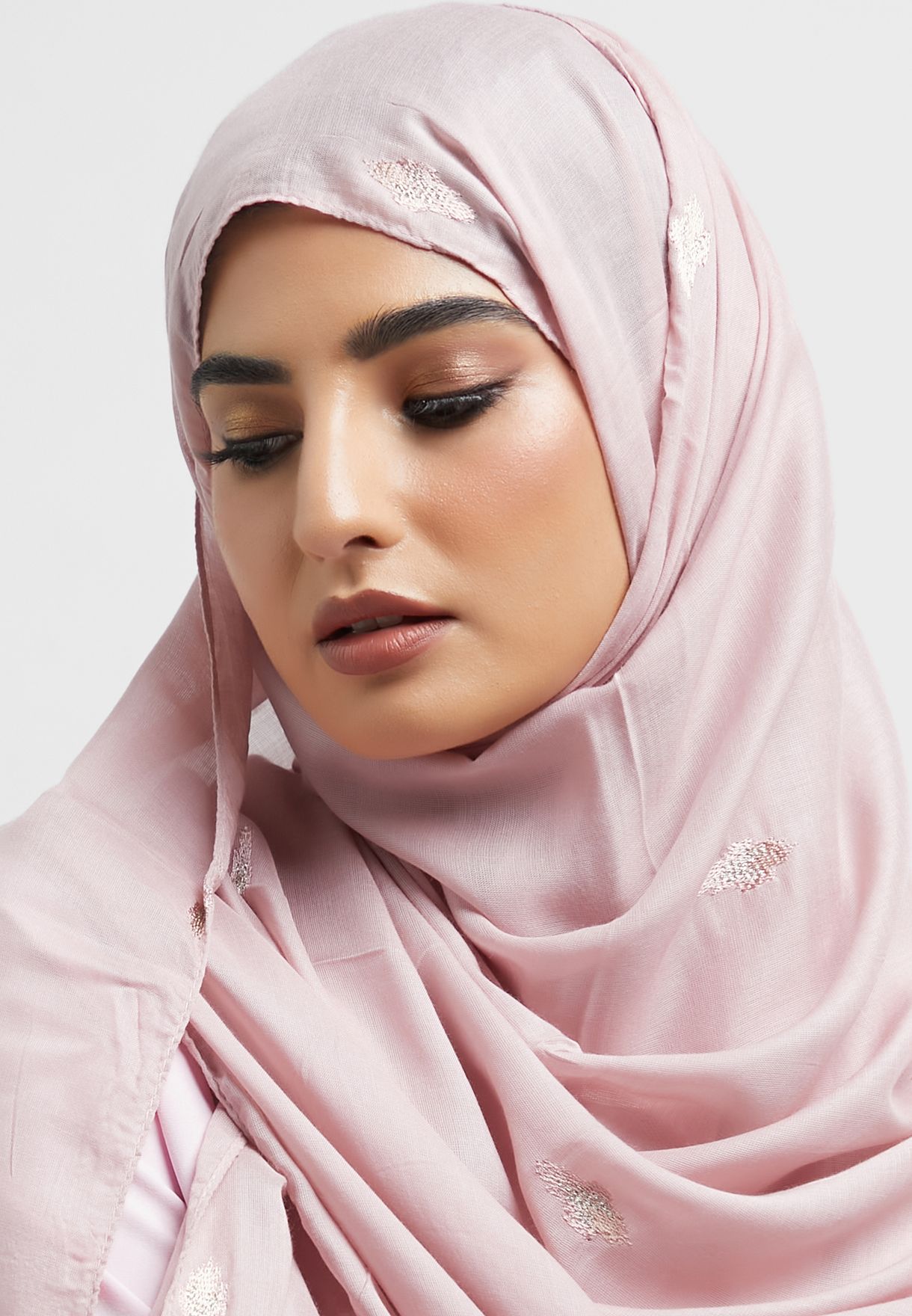 Buy Kashkha pink Embroidered Cotton Hijab for Women in MENA, Worldwide