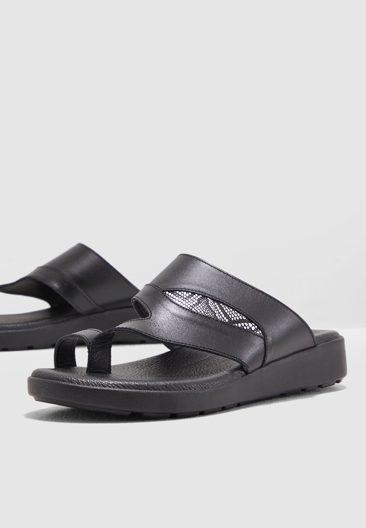 Buy Comfort Plus black Arabian Sandals for Men in MENA, Worldwide