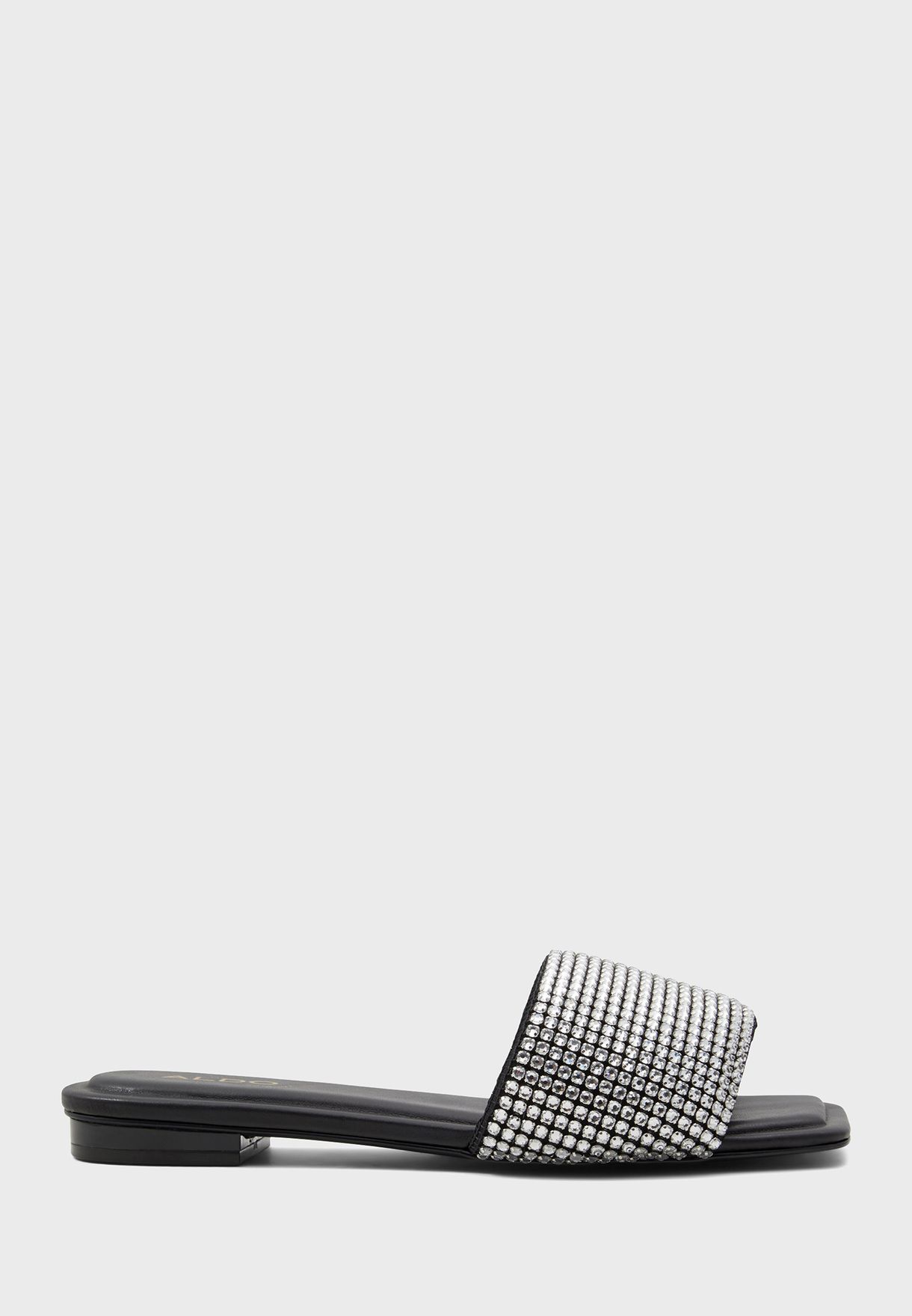 Arianwan Flat Sandals