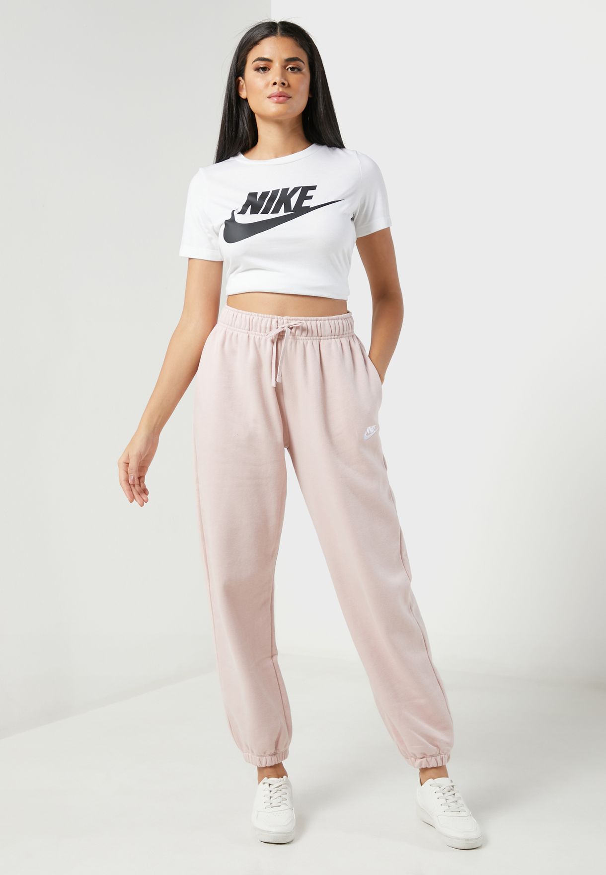 nike sweatpants nsw club