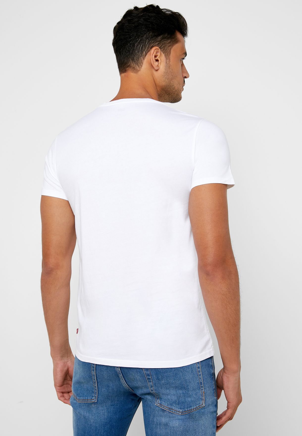 Buy Levis White Logo Crew Neck T-shirt for Men in Riyadh, Jeddah, Saudi | 42424AT79KIP