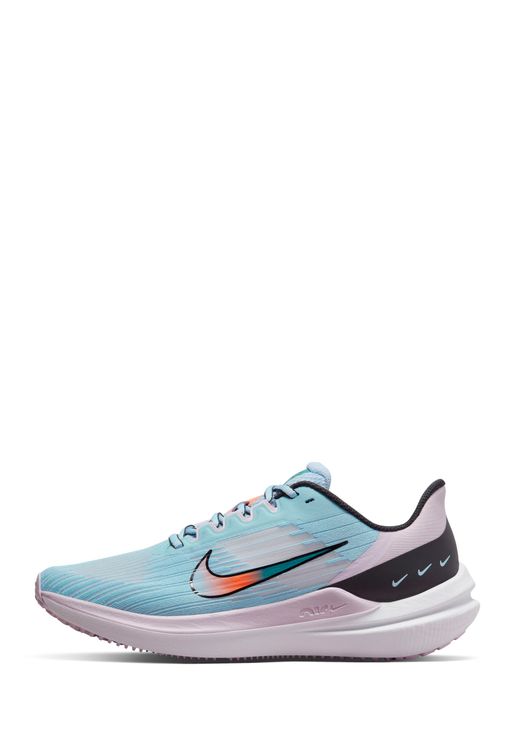 female sneakers nike