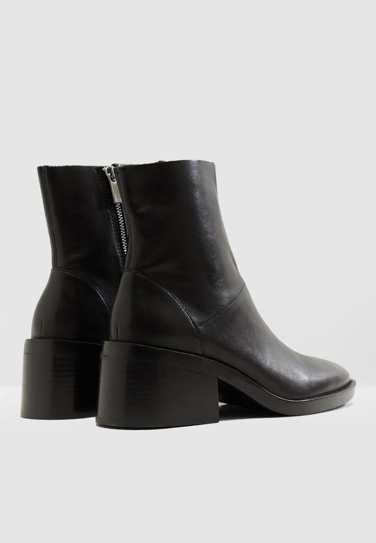 Buy Topshop black Arctic Low Ankle Boot 