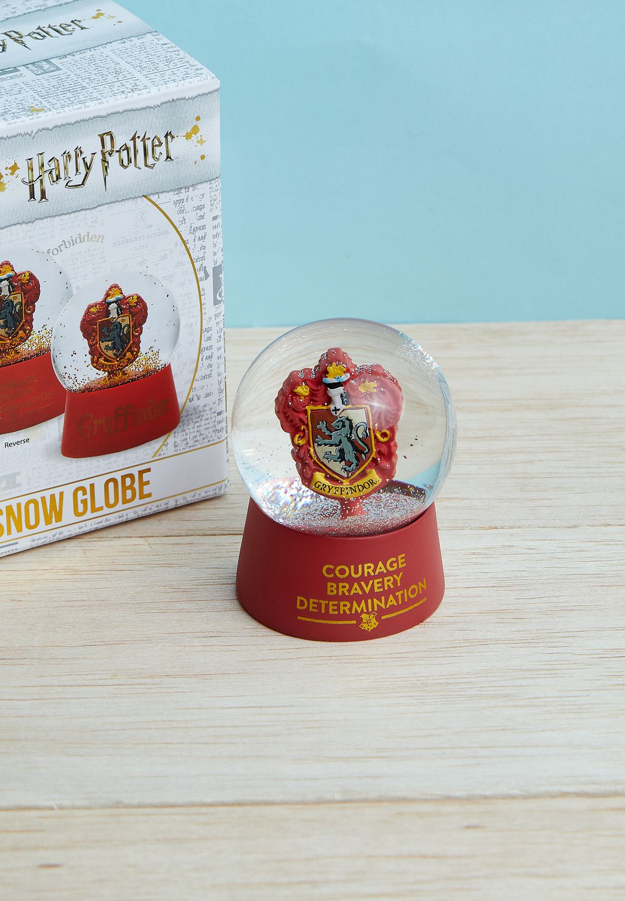 Harry Potter Gryffindor Snow Globe