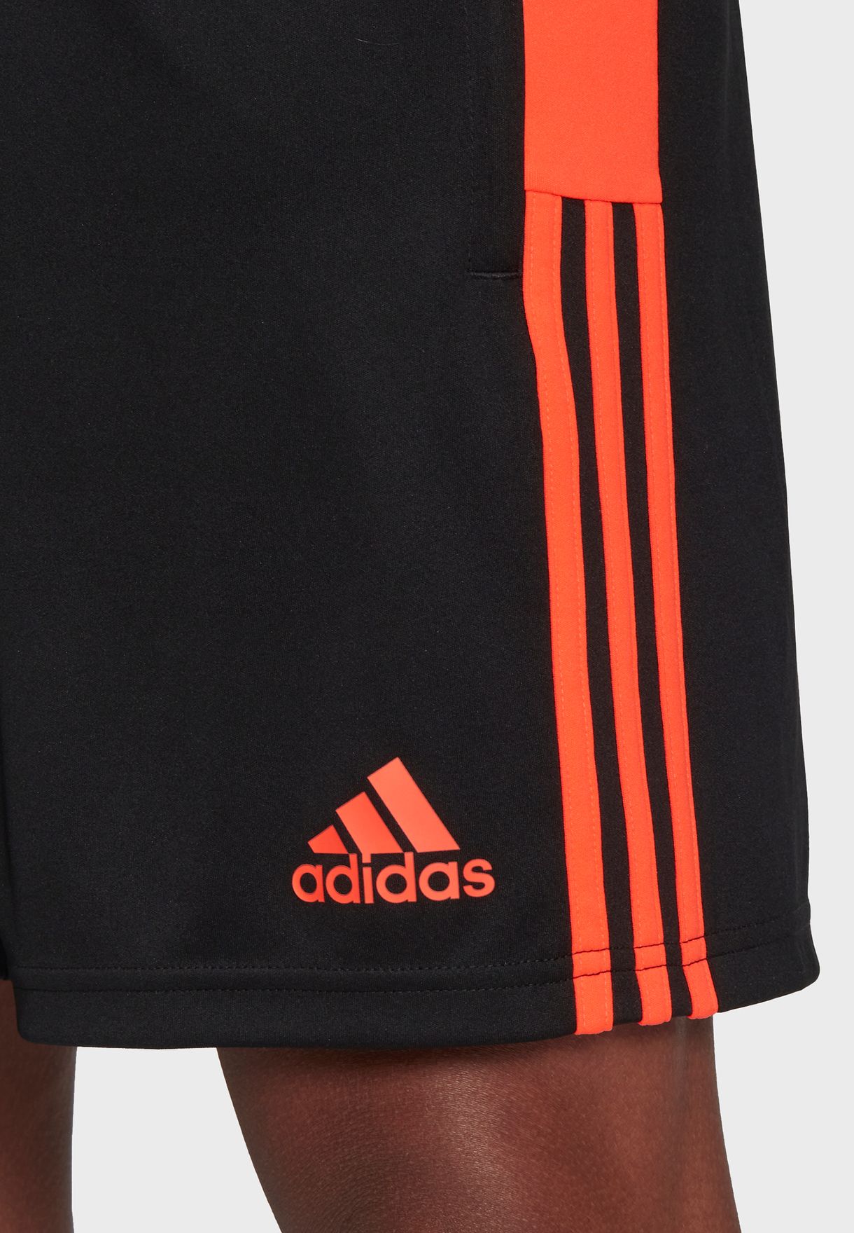 Tiro Essential Shorts