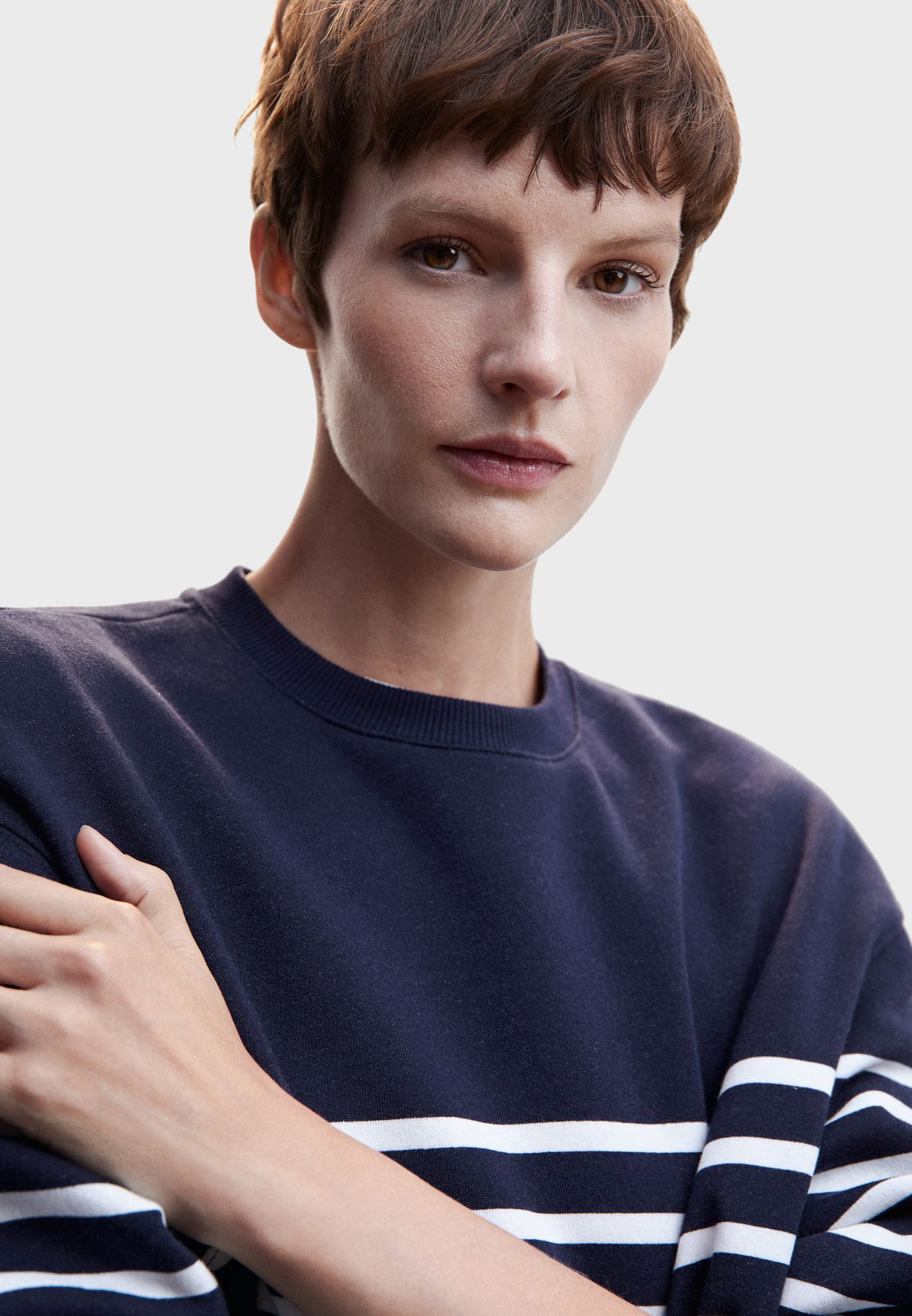Round Neck Knitted Sweatshirt