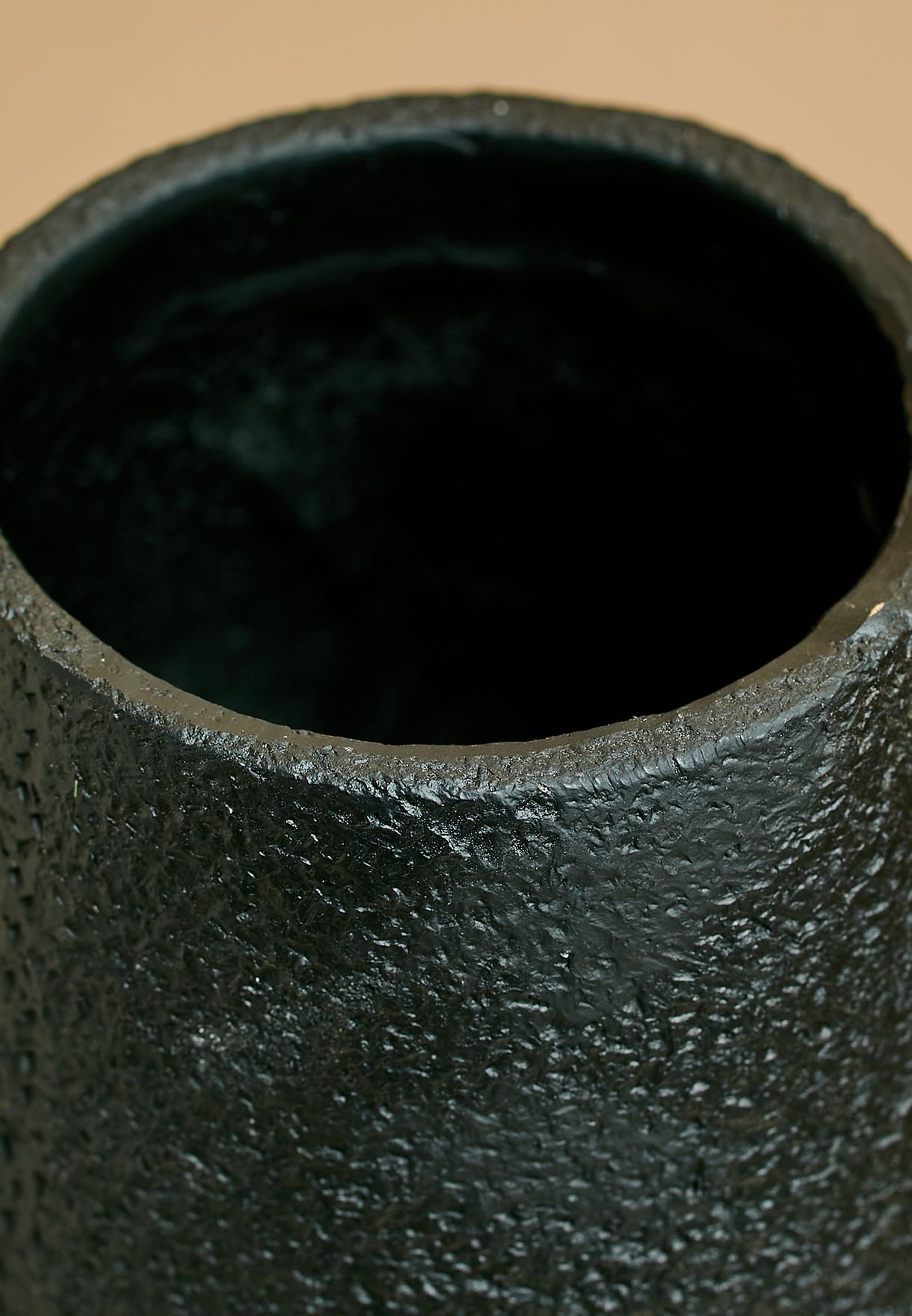 Black Elegance Vase