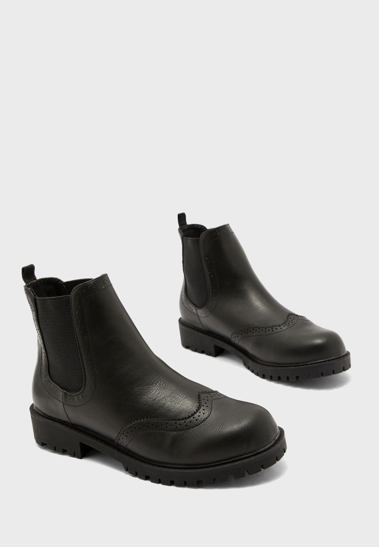 Buy Vero Moda black Gloriathea Low Heel Ankle Boot for Women in MENA ...