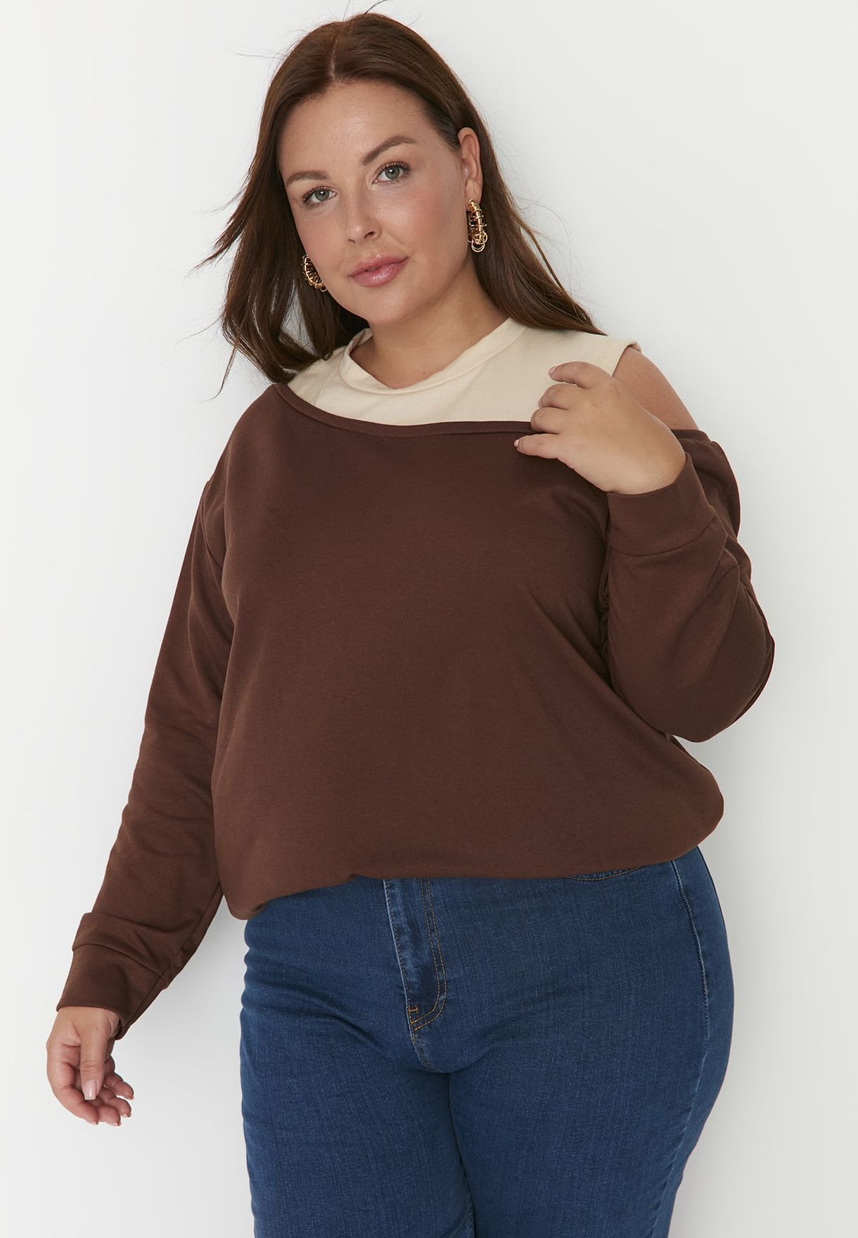 Cold Shoulder Knitted Sweatshirt