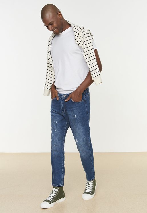 Distressed Relaxed Fit Jeans