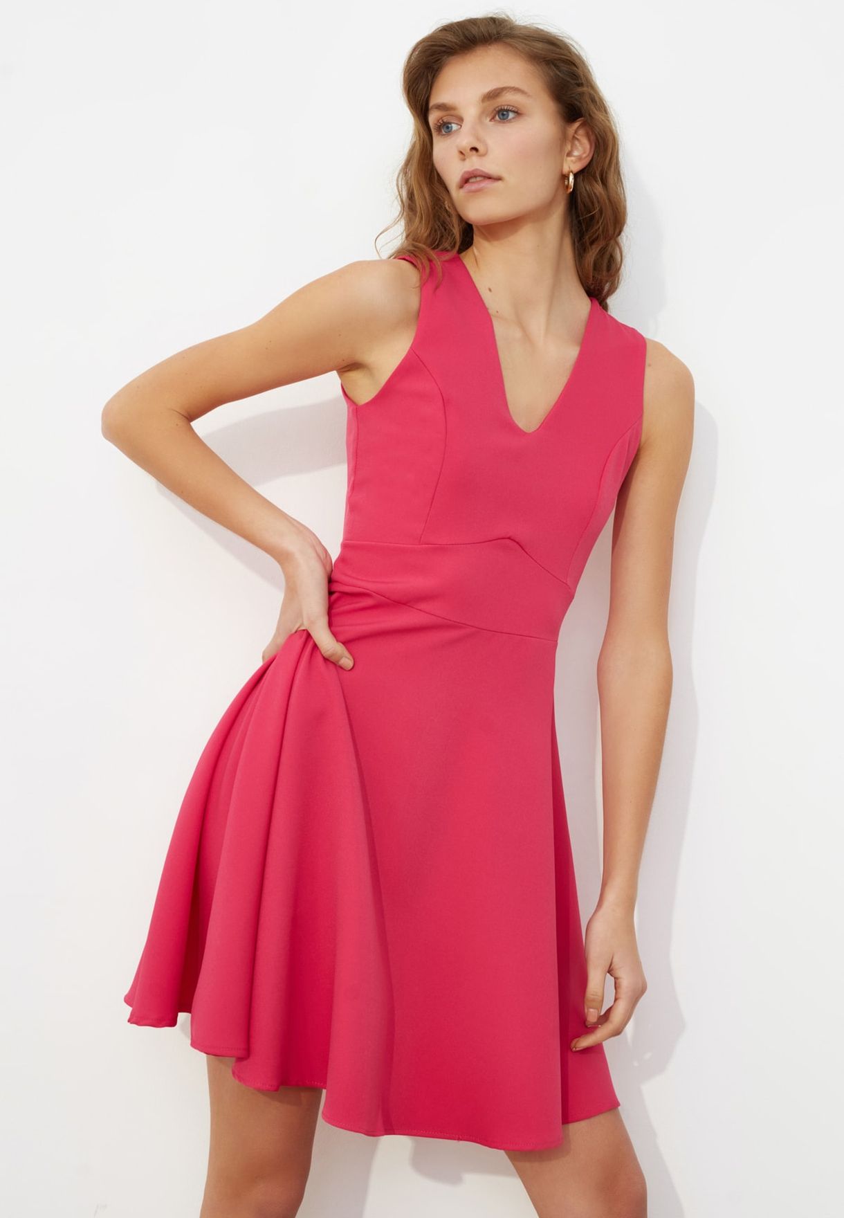 Buy Trendyol pink Pleated V-Neck Dress for Women in MENA, Worldwide