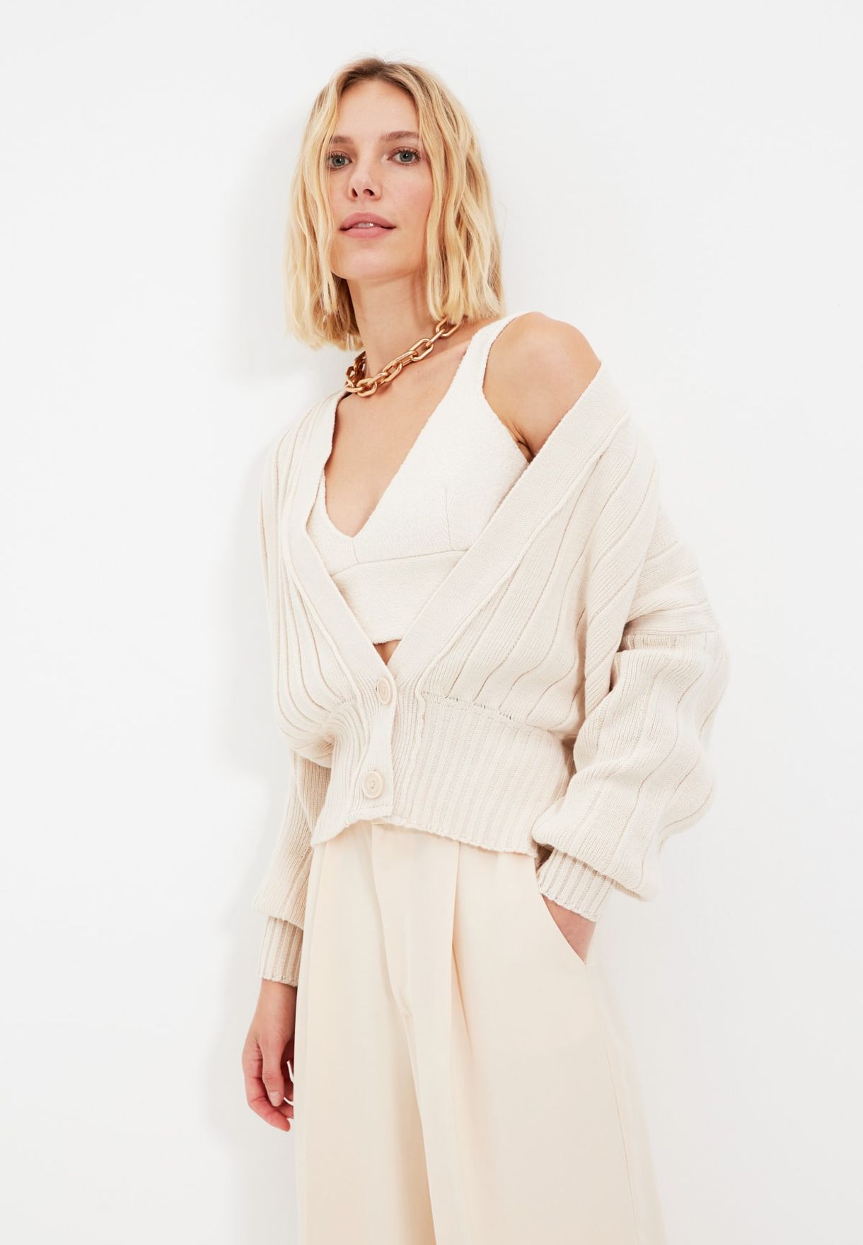 beige balloon sleeve cardigan
