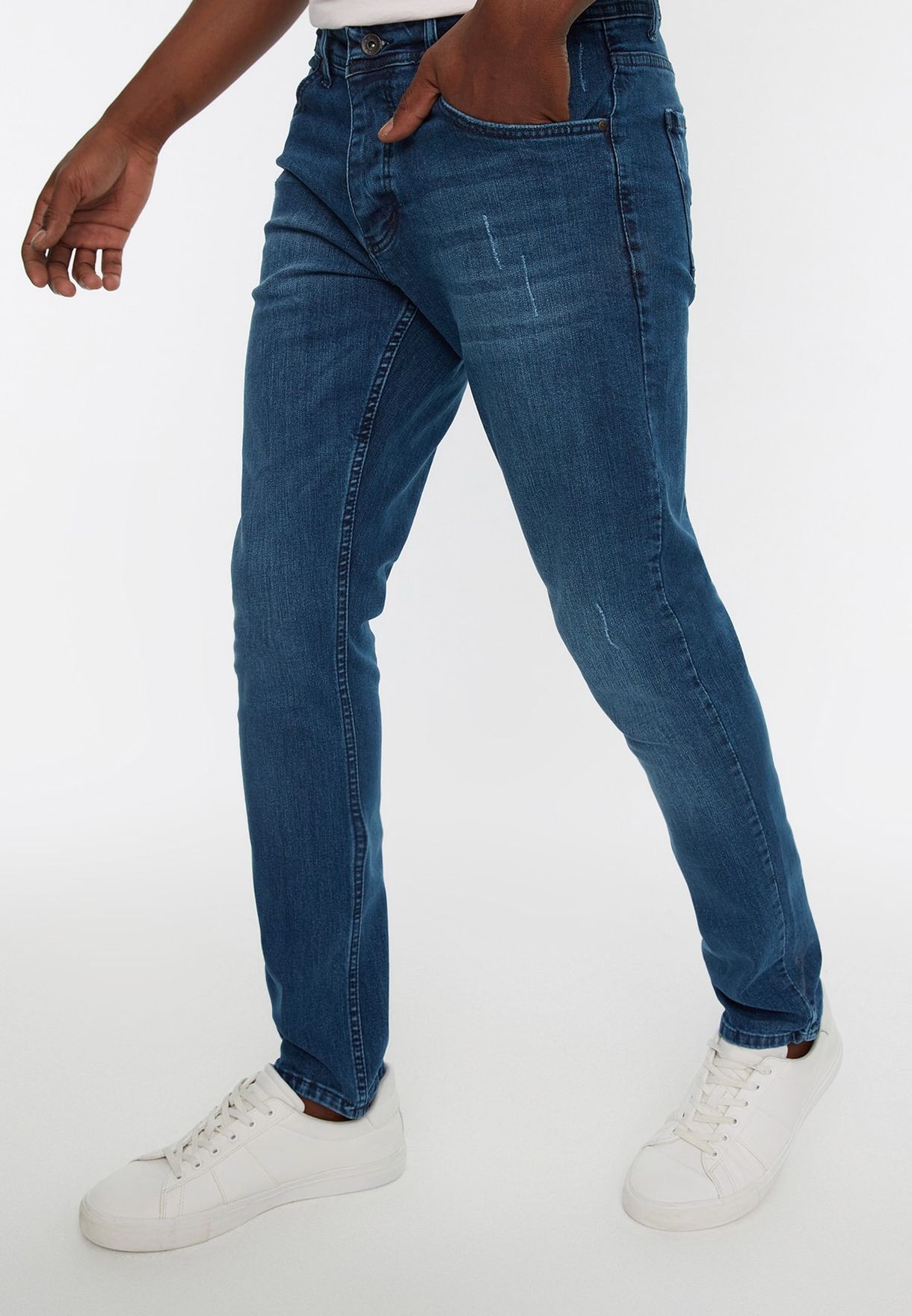 Distressed Skinny Fit Jeans