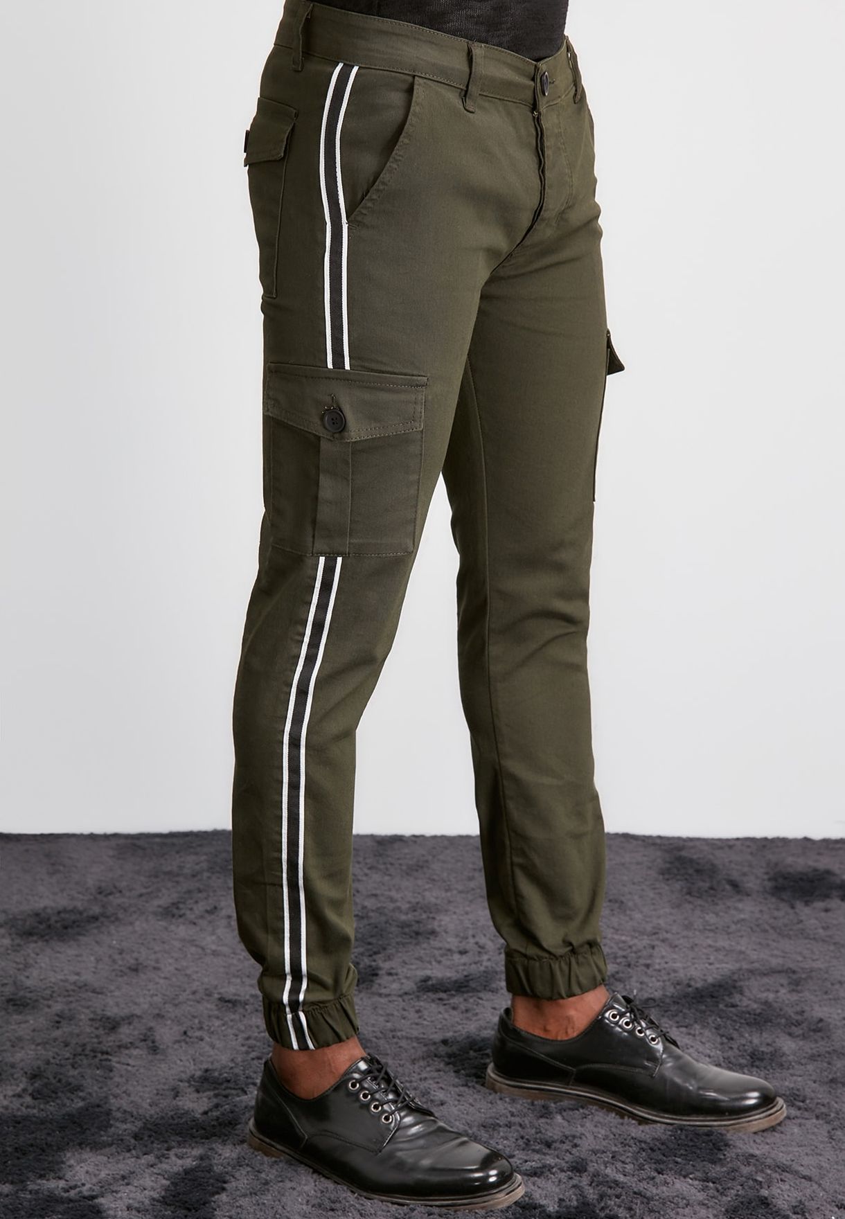 side stripe cargo pants