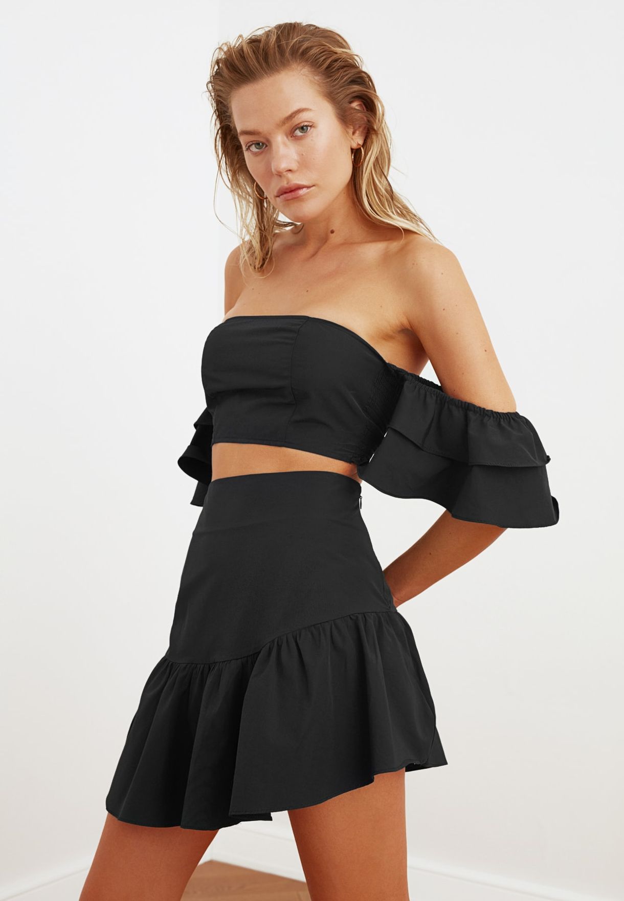 crop top and black skirt set