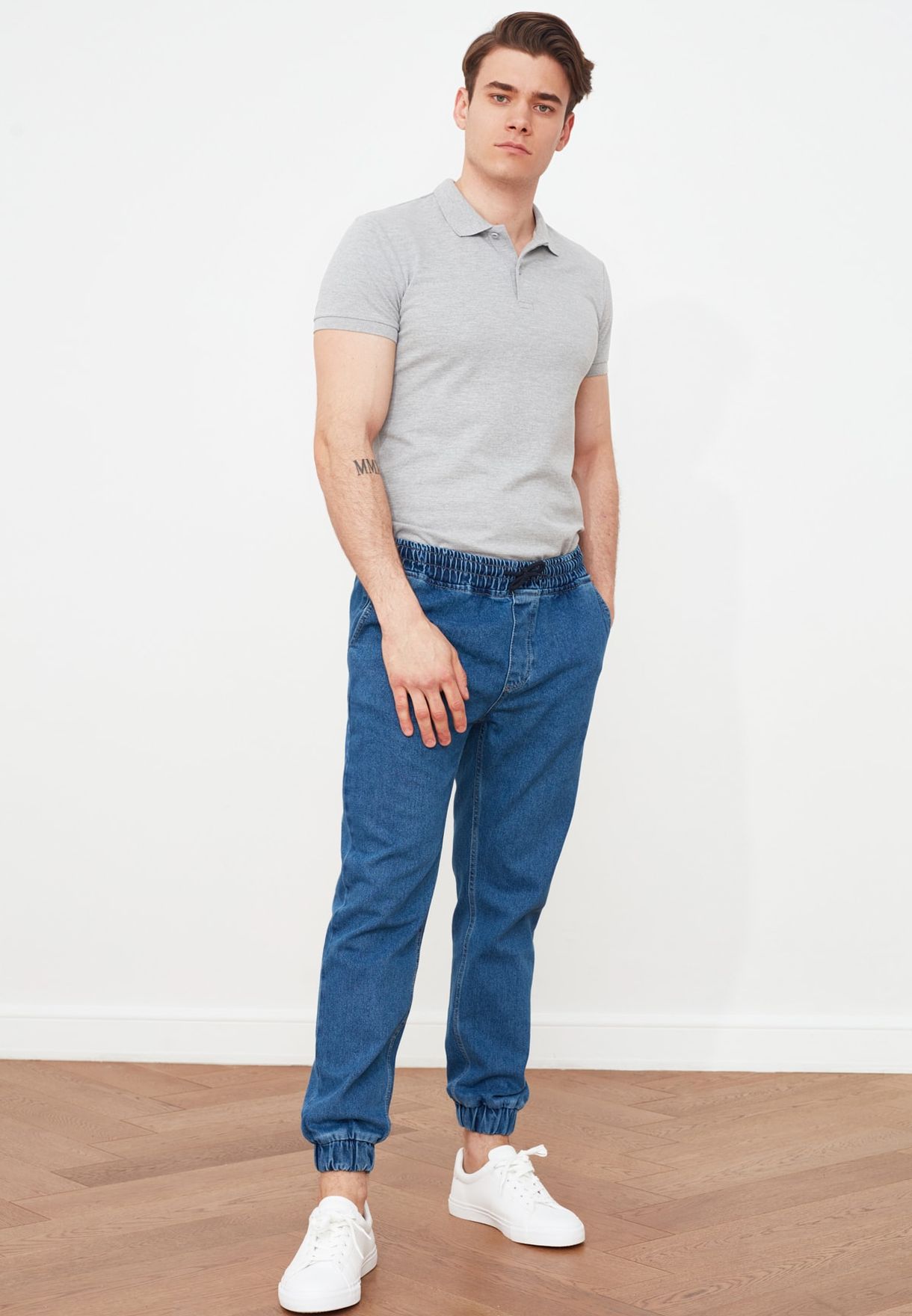 Mid Wash Relaxed Fit Jogg Jeans