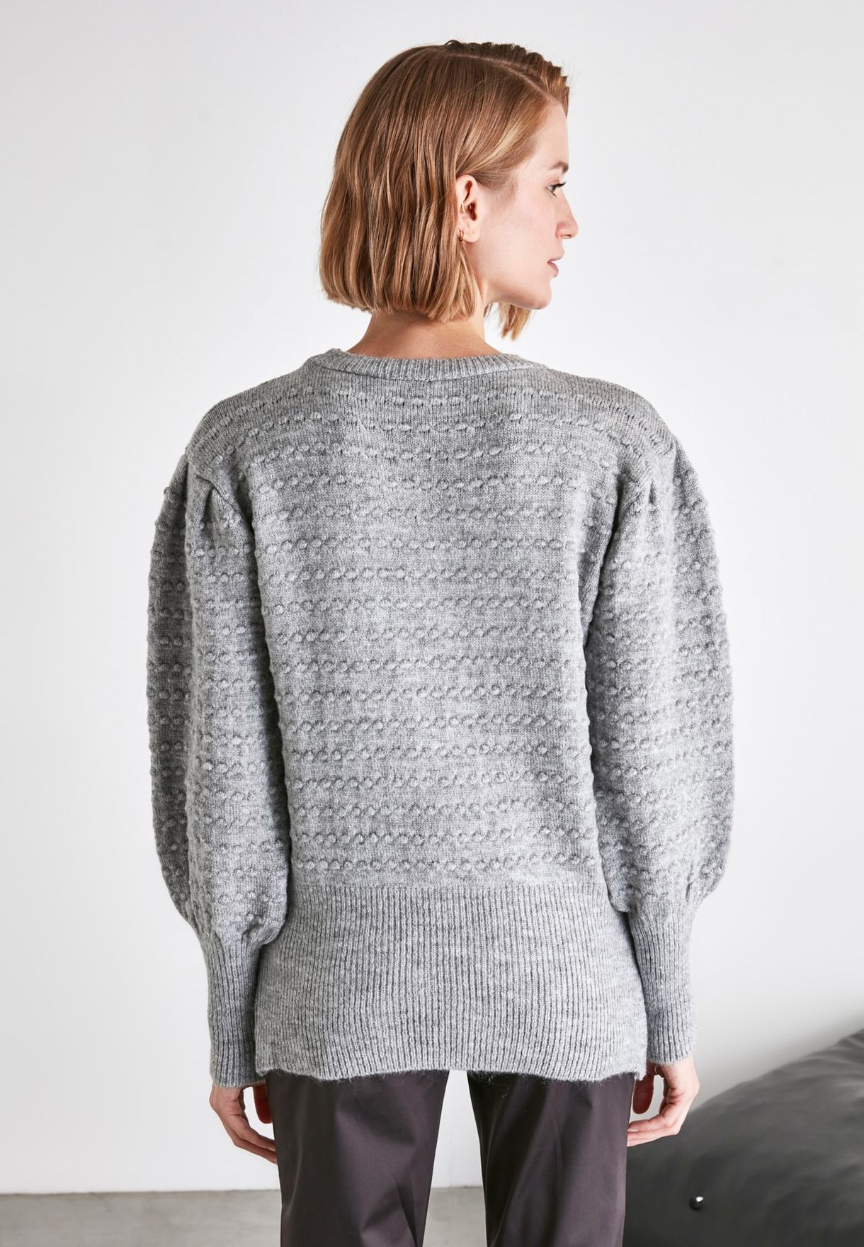 grey puff sleeve sweater