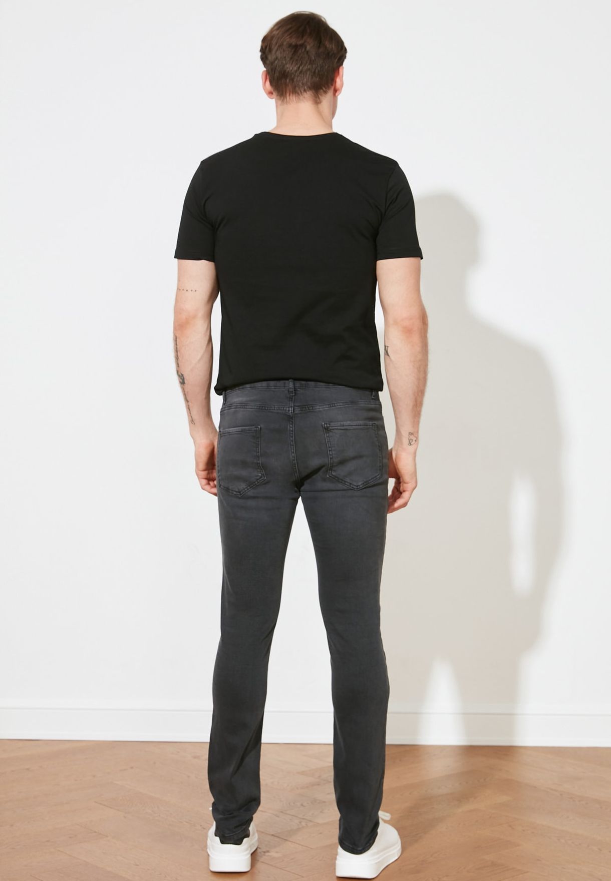 Buy Trendyol black Ripped Detailed Normal Rise Skinny Fit Jeans for Men ...